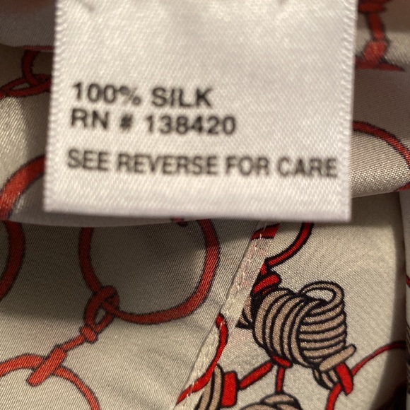 Carlisle Collection Silk Ivory & Red Chain Knot Print Blouse - 2 - Picture 10 of 11